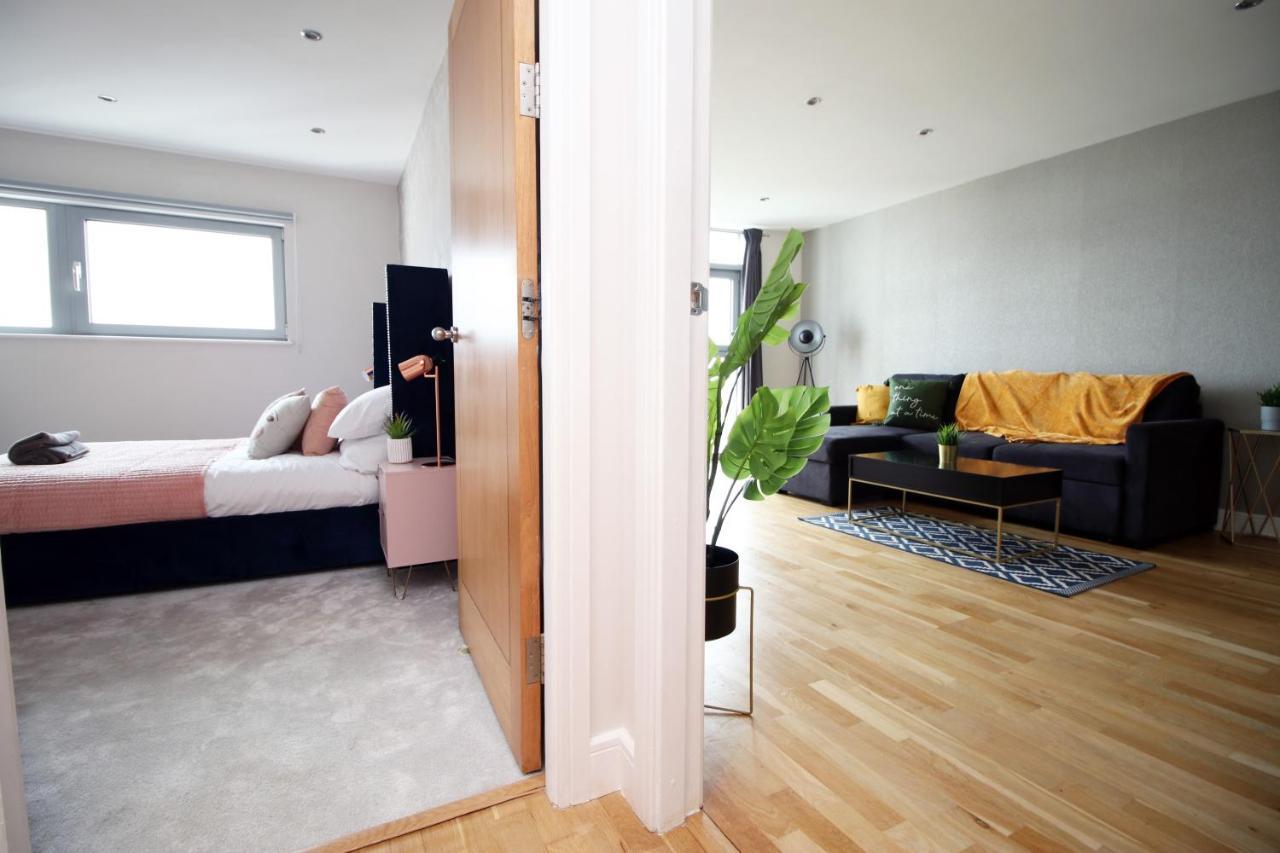 The View - Long Stay Offer - Modern Central Apartment And Parking By Cto Serviced Apartments Cardiff Zewnętrze zdjęcie